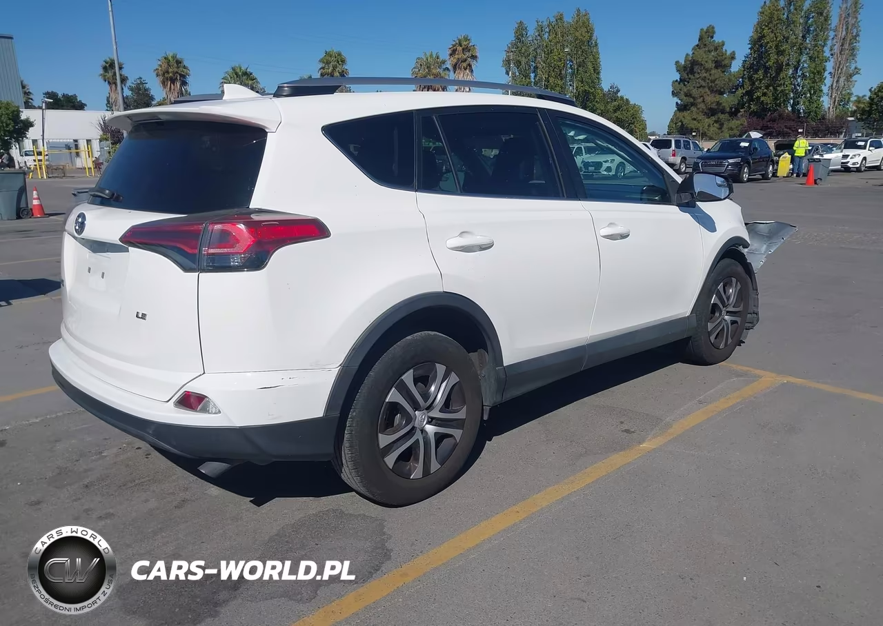 2017 Toyota Rav4 Le VIN:2T3ZFREV8HW369260 - 4