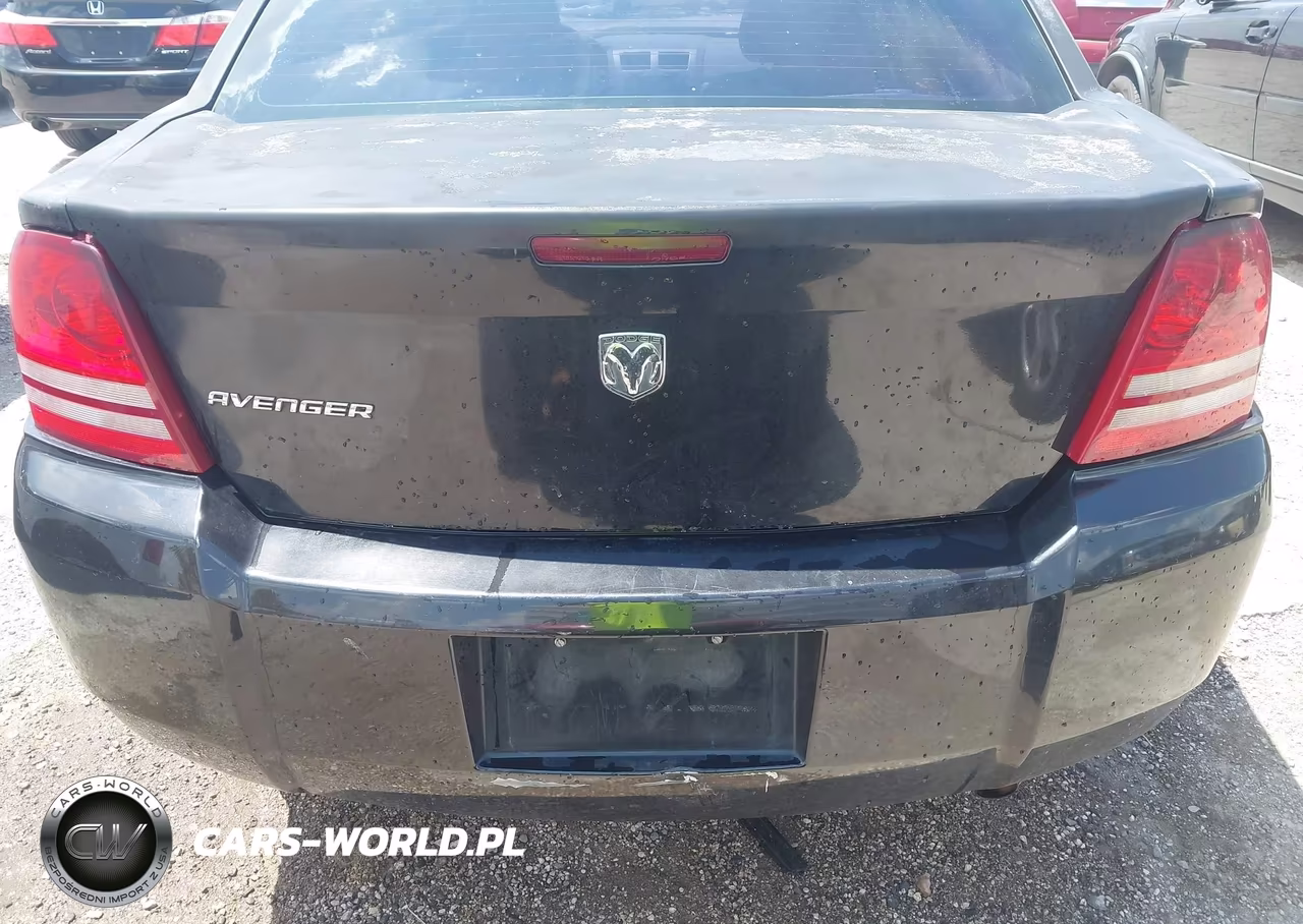 DODGE AVENGER SE VIN:1B3LC46K48N288772 - 13