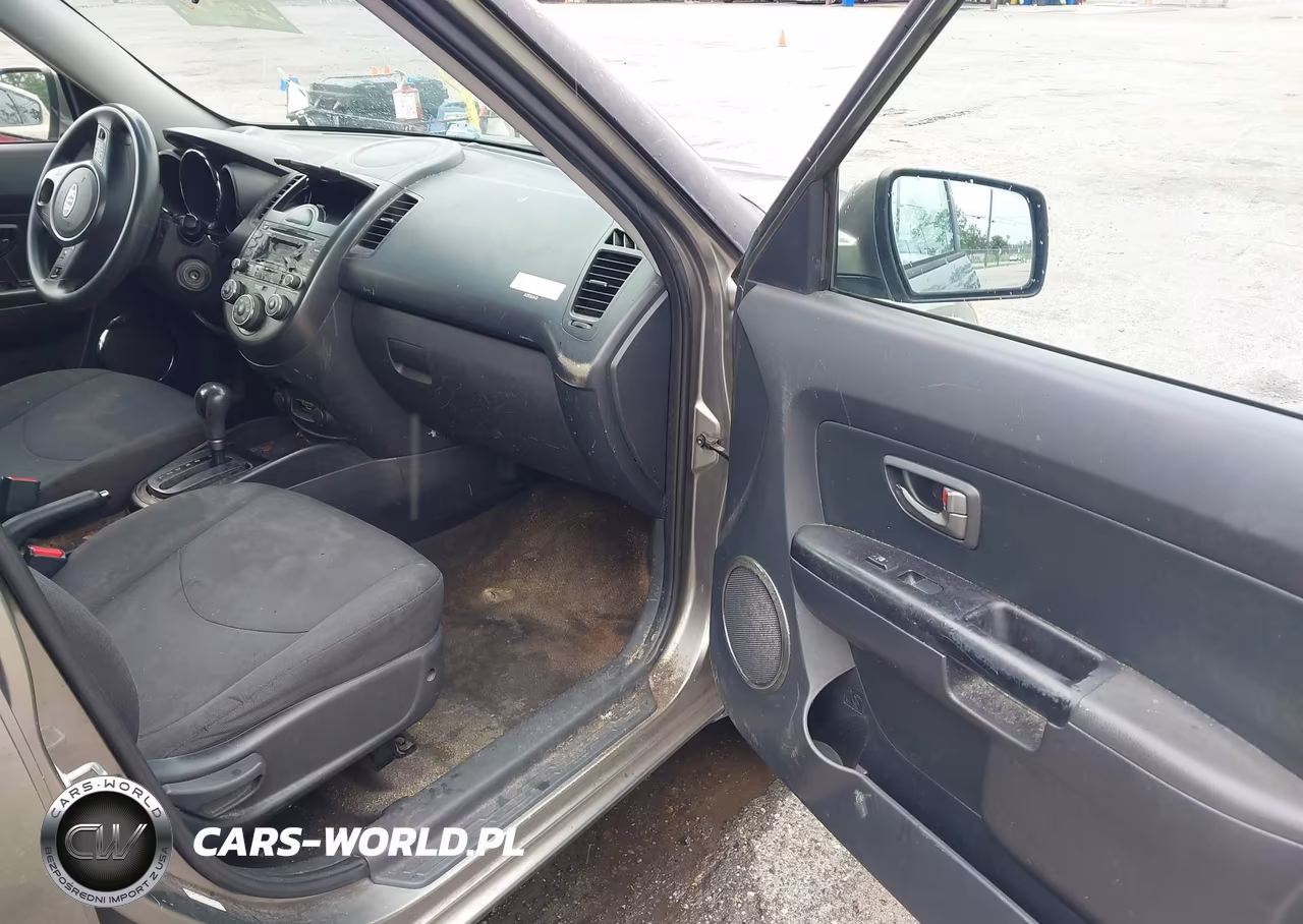 2010 Kia Soul + VIN:KNDJT2A21A7161828 - 5