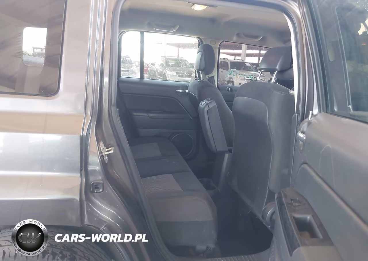 2015 Jeep Patriot Altitude Edition VIN:1C4NJPBA7FD110403 - 8