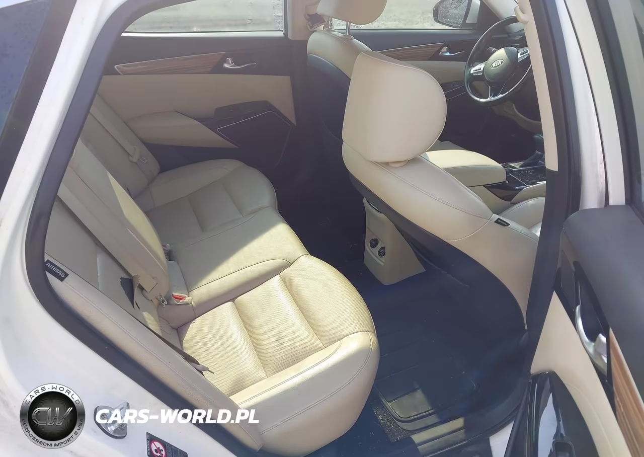 2017 Kia Cadenza Premium VIN:KNALC4J1XH5077411 - 8