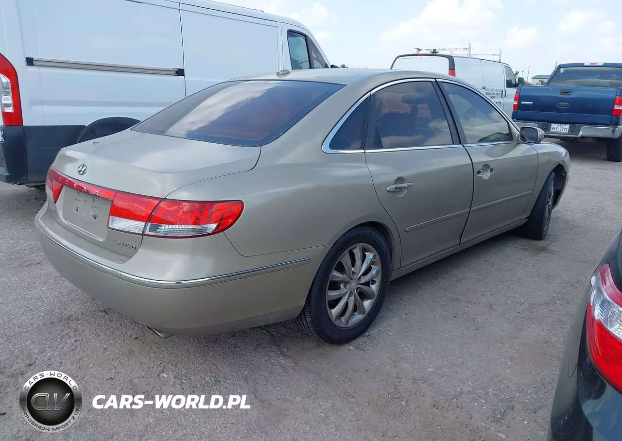 2008 Hyundai Azera Limited VIN:KMHFC46F58A321117 - 4