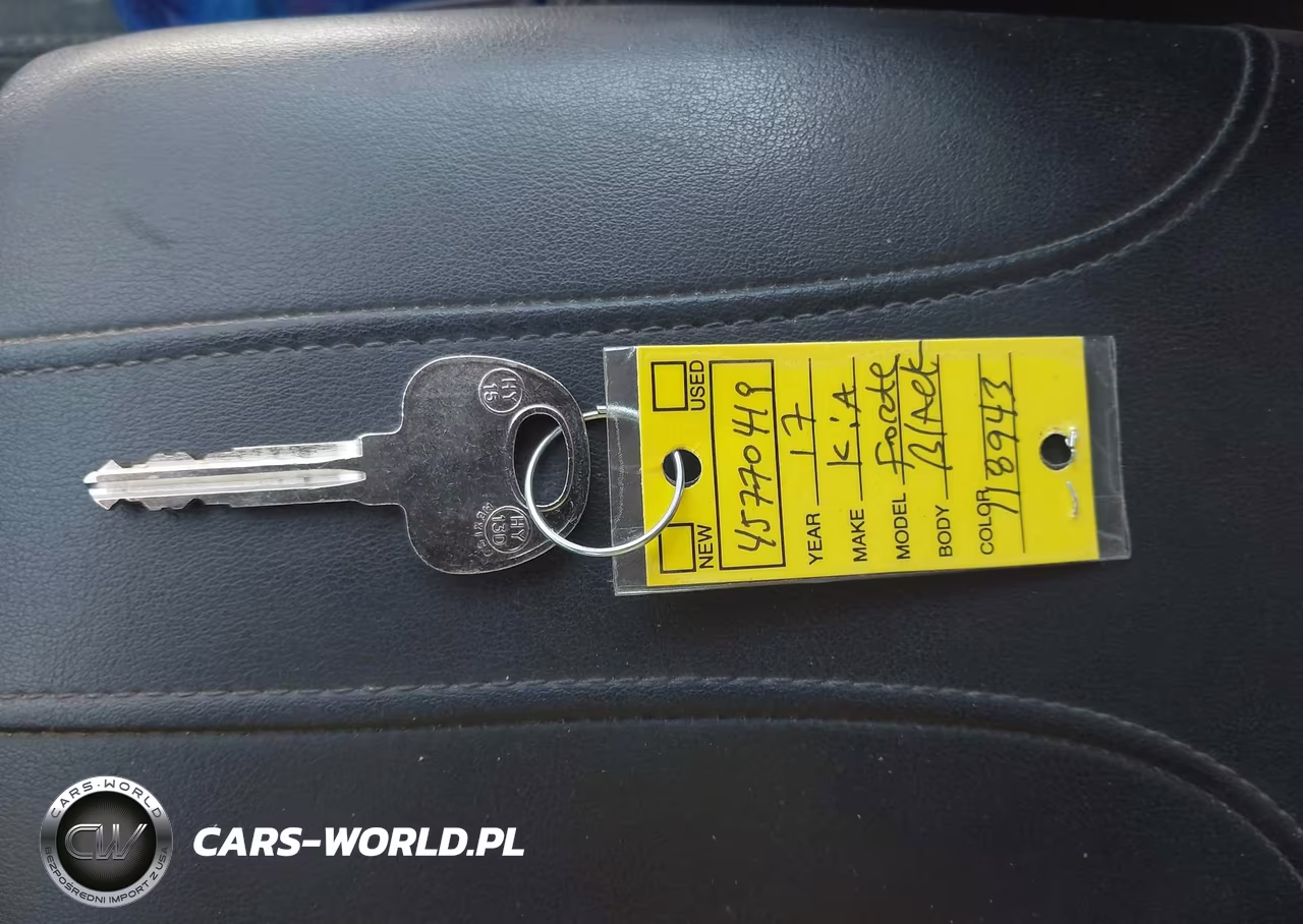 2017 Kia Forte Lx VIN:3KPFL4A77HE118943 - 11