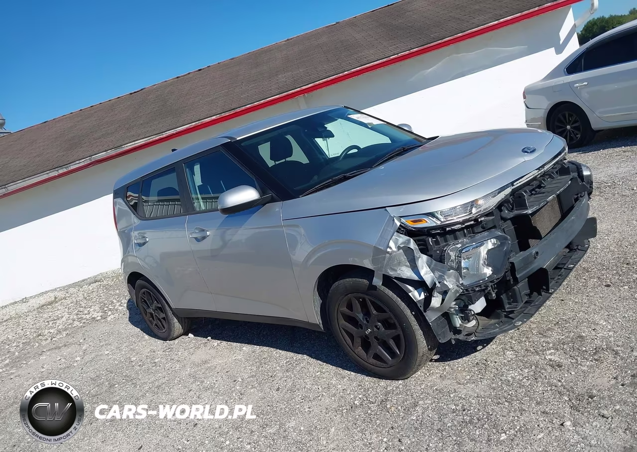 2020 Kia Soul S VIN:KNDJ23AU4L7718874 - 13