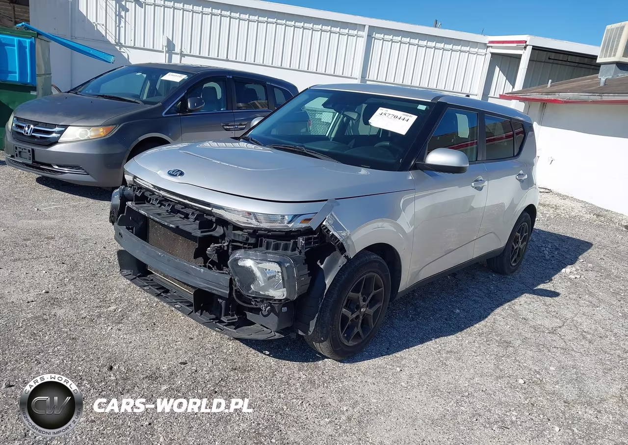 2020 Kia Soul S VIN:KNDJ23AU4L7718874 - 2