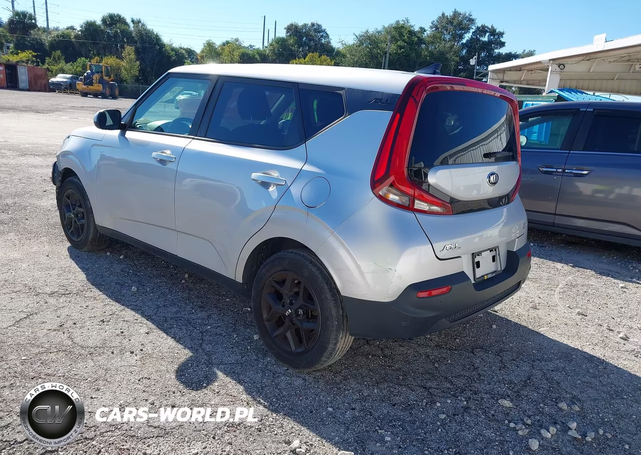 2020 Kia Soul S VIN:KNDJ23AU4L7718874 - 3