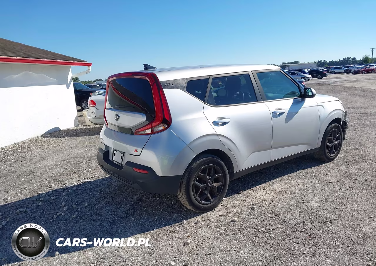 2020 Kia Soul S VIN:KNDJ23AU4L7718874 - 4