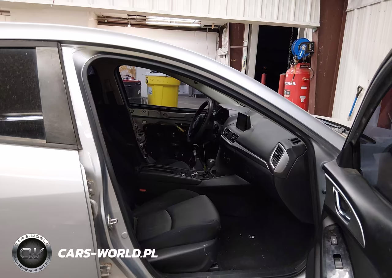 2018 Mazda Mazda3 Sport VIN:3MZBN1U79JM217162 - 5