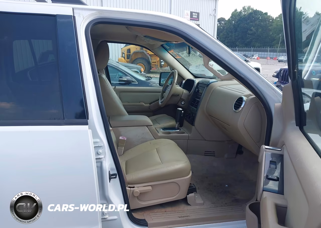 2010 Ford Explorer Xlt VIN:1FMEU6DEXAUA11418 - 5