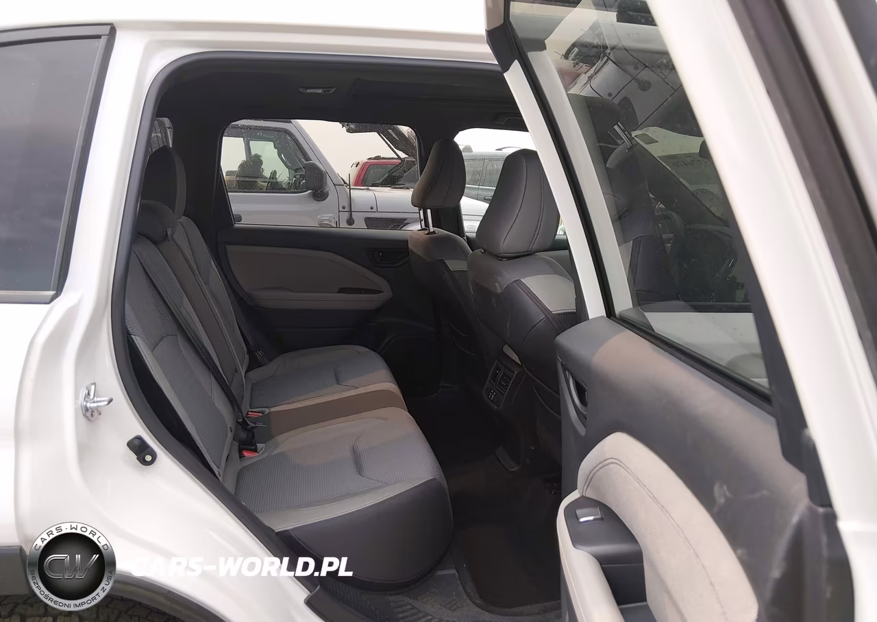 2025 Subaru Forester Premium VIN:JF2SLDDC6SH588584 - 8