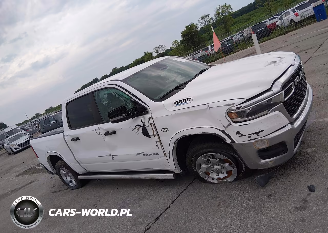 2026 Ram 1500 Big Horn 4X4 5'7 Box VIN:1C6SRFFT9TN304042 - 14