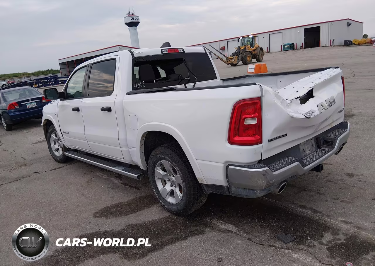 2026 Ram 1500 Big Horn 4X4 5'7 Box VIN:1C6SRFFT9TN304042 - 3