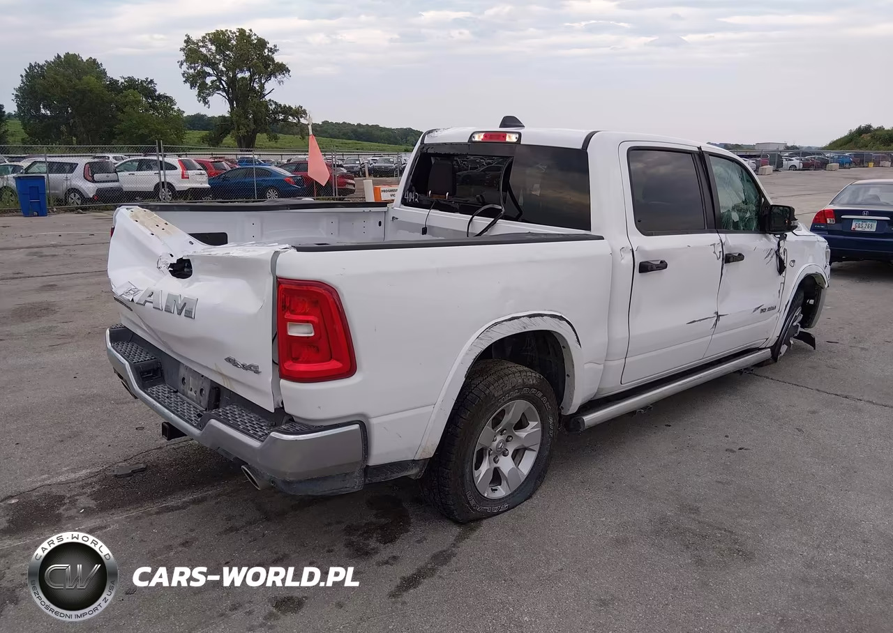 2026 Ram 1500 Big Horn 4X4 5'7 Box VIN:1C6SRFFT9TN304042 - 4