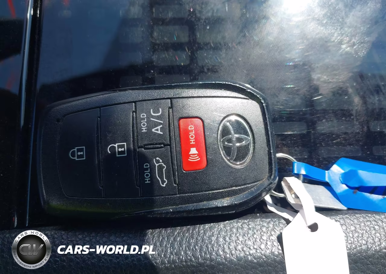 2025 Toyota Bz4X Xle VIN:JTMABACA9SA101950 - 11