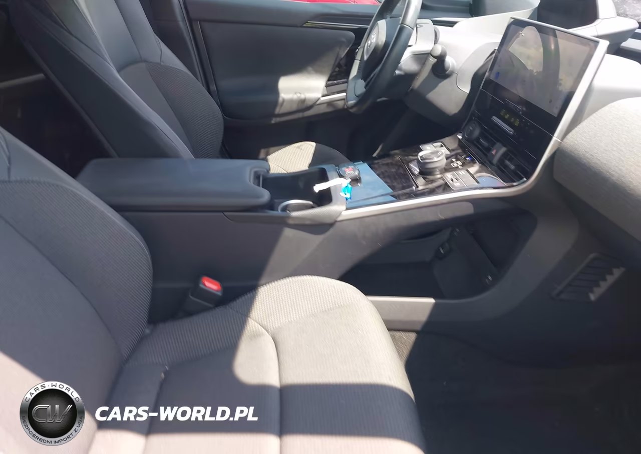 2025 Toyota Bz4X Xle VIN:JTMABACA9SA101950 - 5