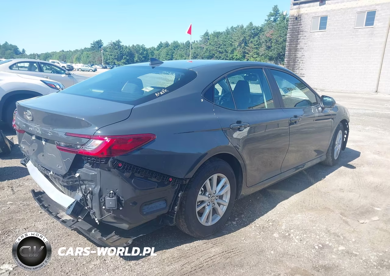 2026 Toyota Camry Le VIN:4T1DAACK1TU752431 - 4