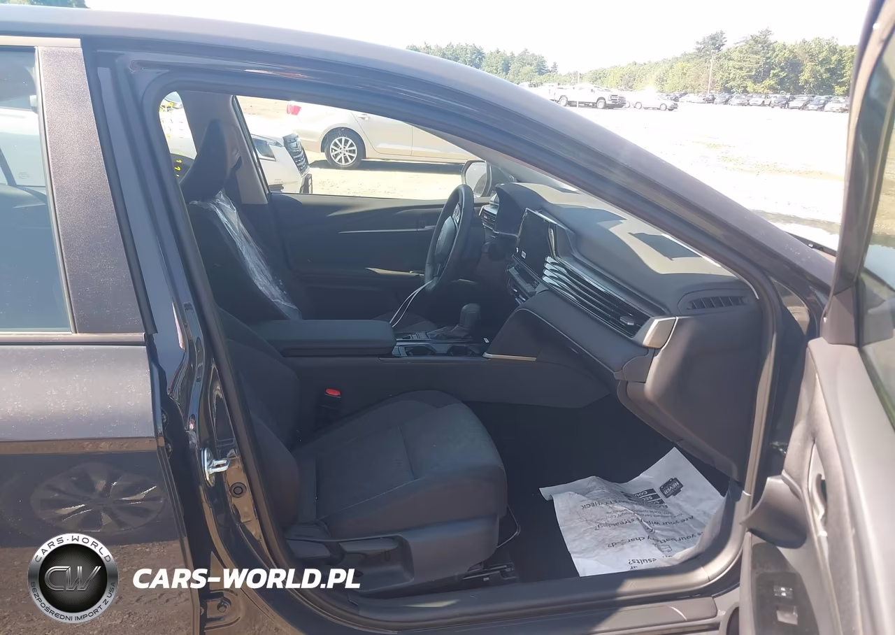 2026 Toyota Camry Le VIN:4T1DAACK1TU752431 - 5