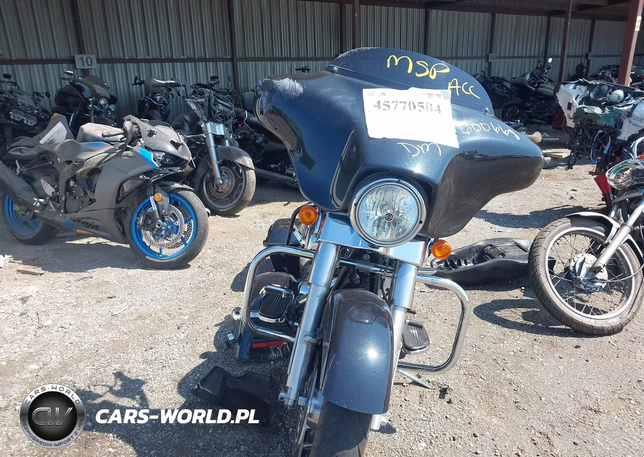 2013 Harley-Davidson Flhx Street Glide VIN:1HD1KBM12DB600668 - 5