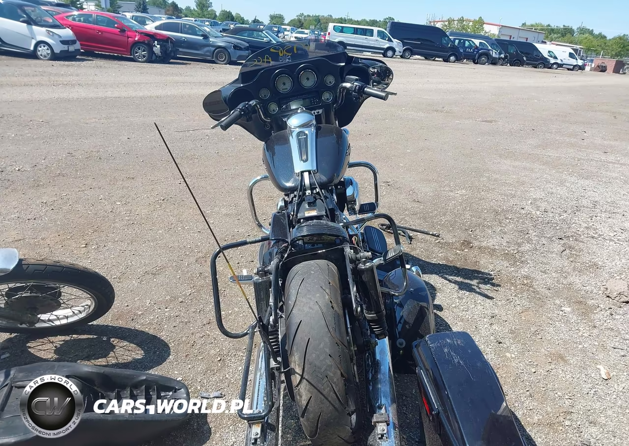 2013 Harley-Davidson Flhx Street Glide VIN:1HD1KBM12DB600668 - 6