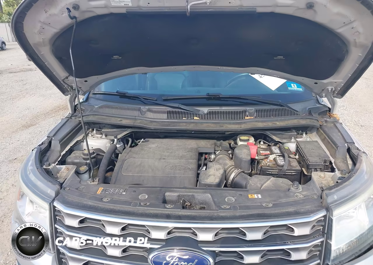 2016 Ford Explorer Xlt VIN:1FM5K8D81GGB68774 - 10