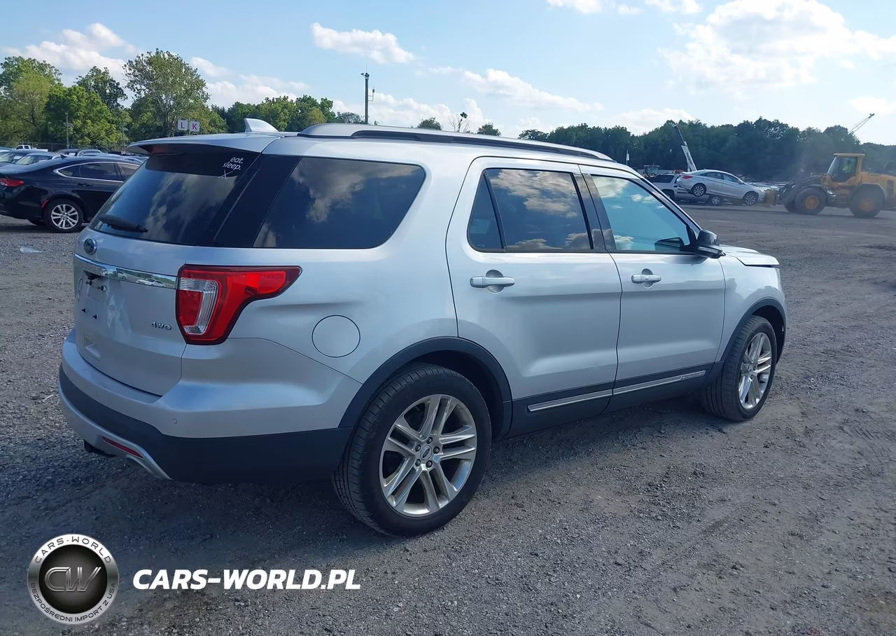 2016 Ford Explorer Xlt VIN:1FM5K8D81GGB68774 - 4