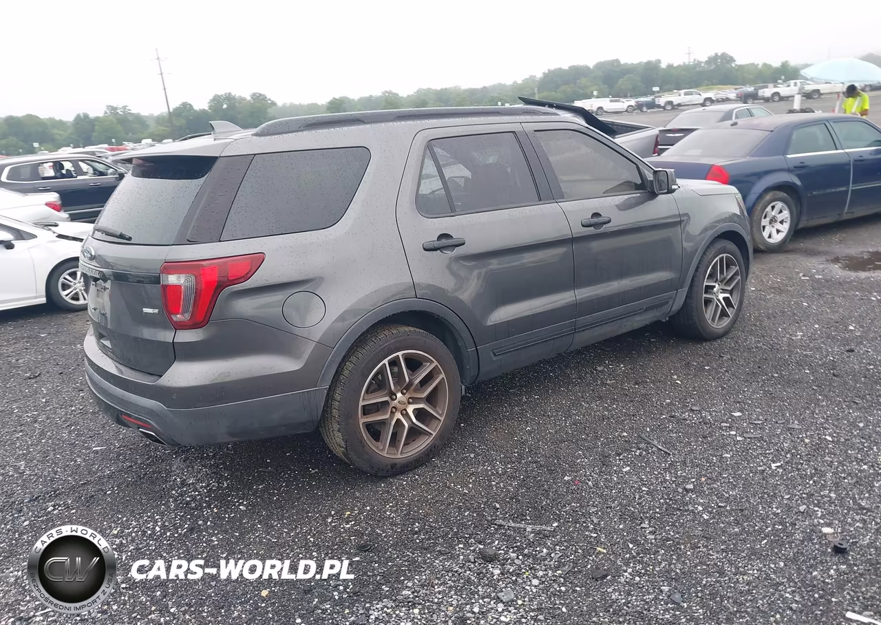 2016 Ford Explorer Sport VIN:1FM5K8GT6GGA01097 - 4