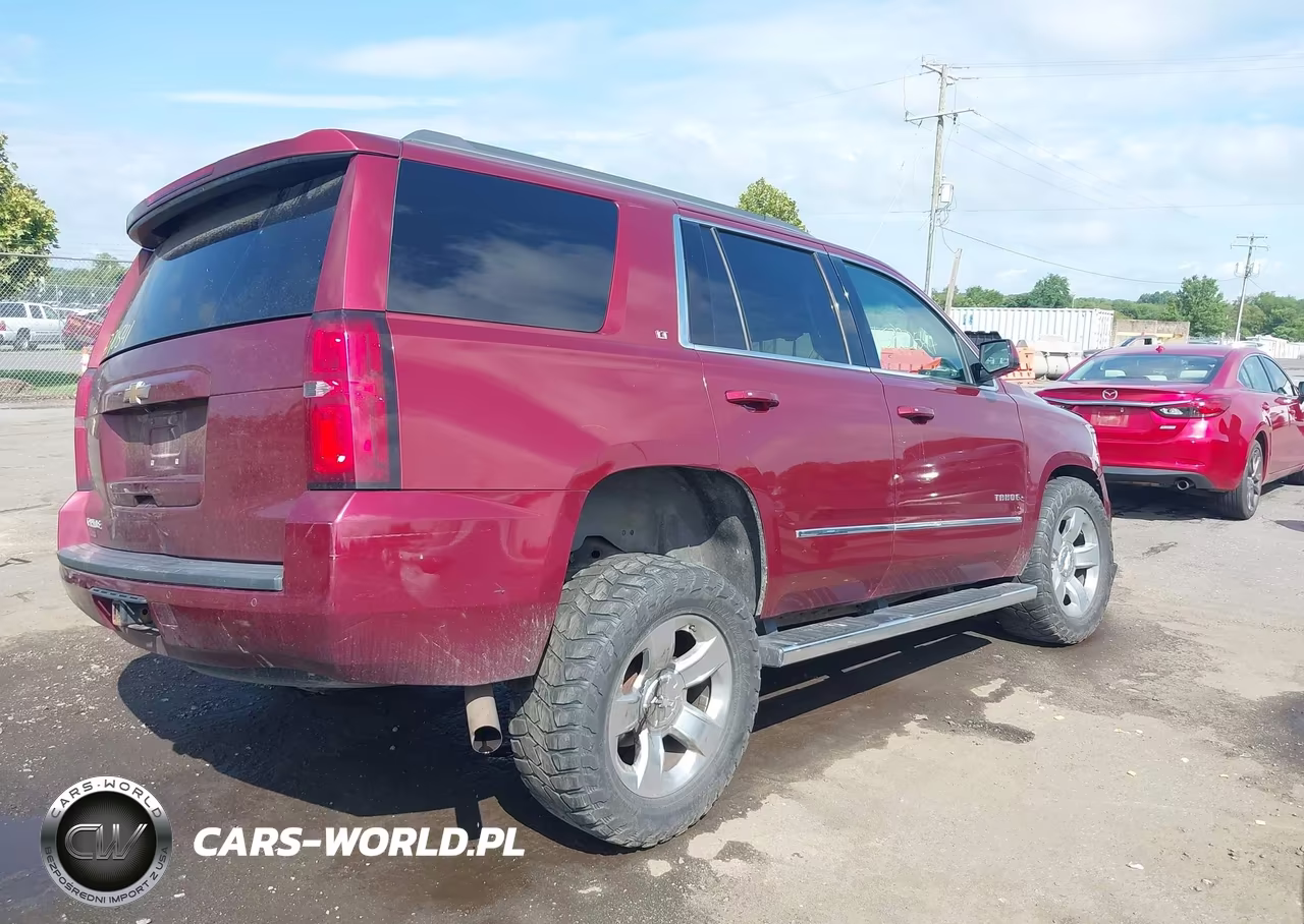 2017 Chevrolet Tahoe Lt VIN:1GNSKBKC5HR356030 - 4