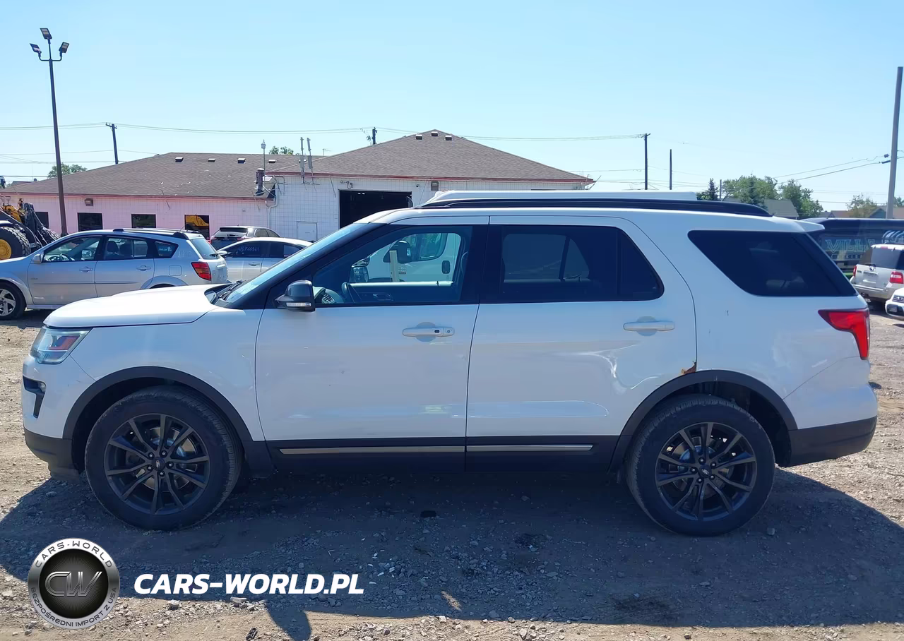 2018 Ford Explorer Xlt VIN:1FM5K8D83JGC82881 - 14