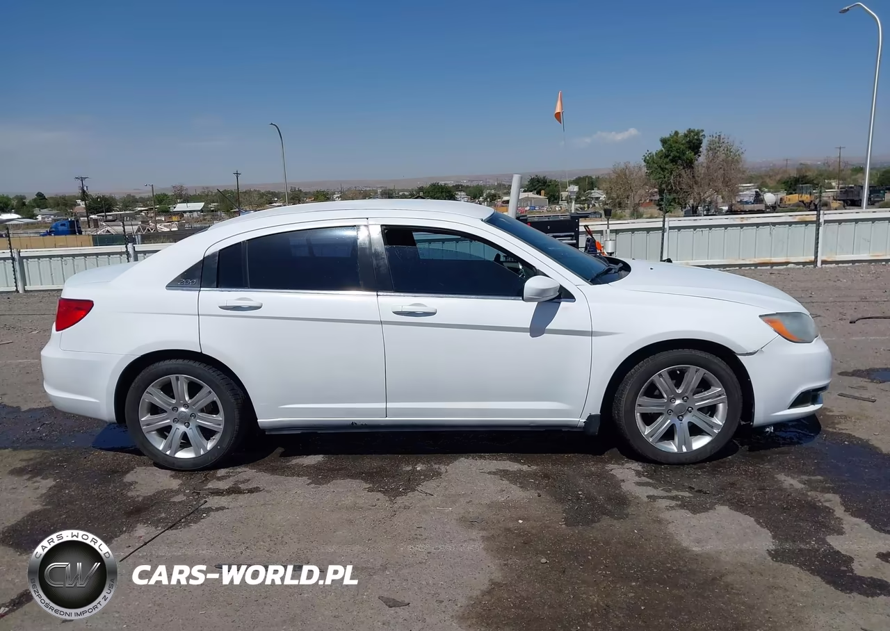 2012 Chrysler 200 Touring VIN:1C3CCBBG5CN160848 - 12