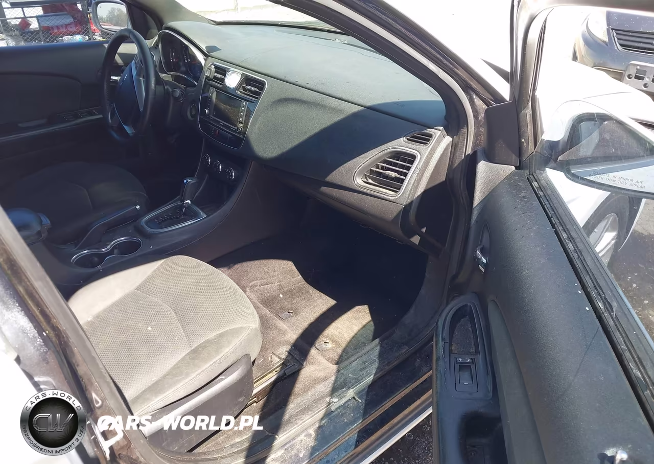 2012 Chrysler 200 Touring VIN:1C3CCBBG5CN160848 - 5