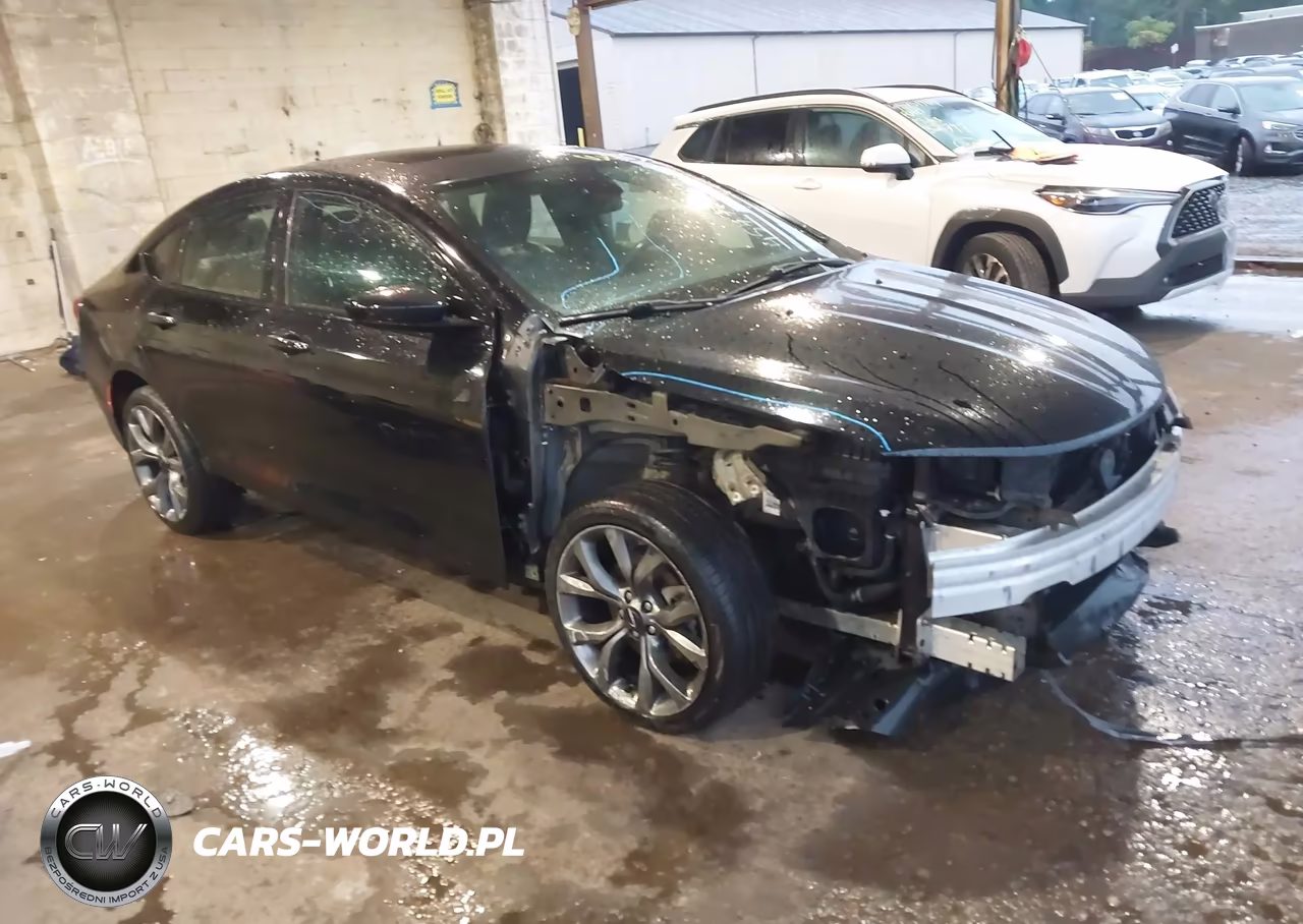 2015 Chrysler 200 S – zdjęcie 1 z 16