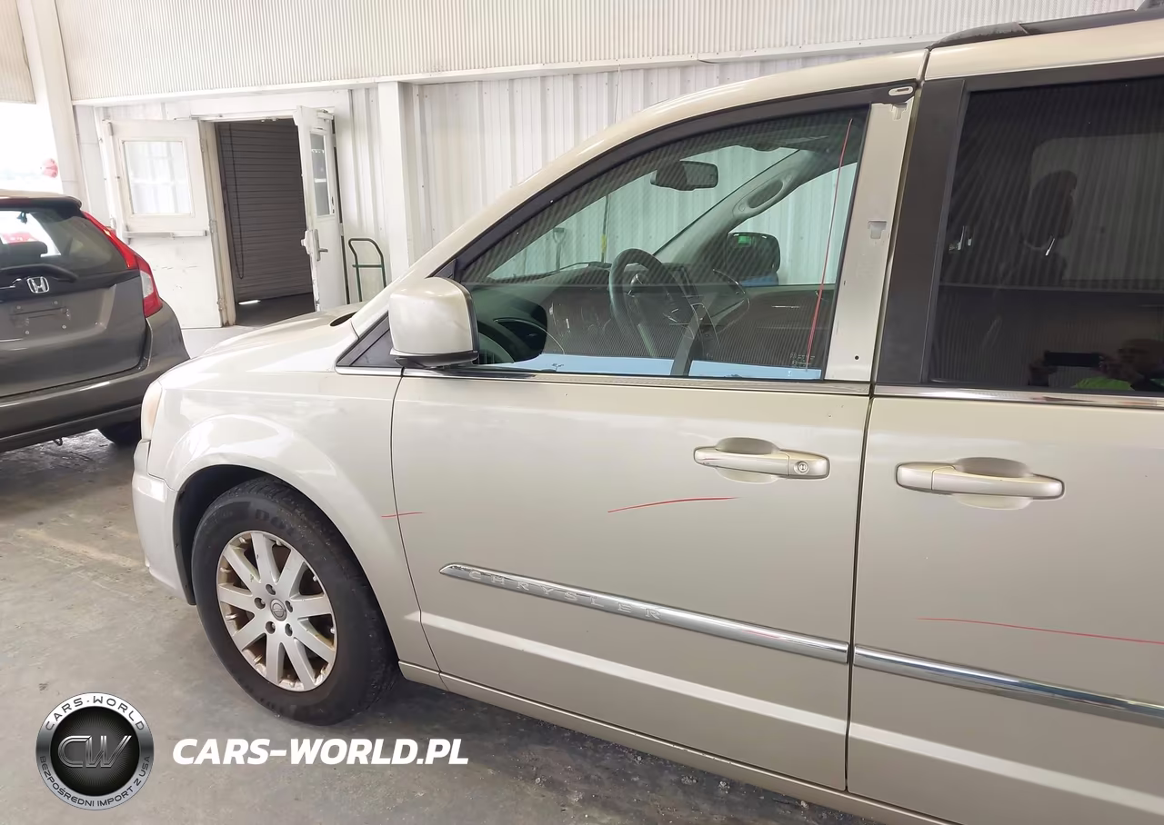 2013 Chrysler Town & Country Touring VIN:2C4RC1BG1DR691372 - 15