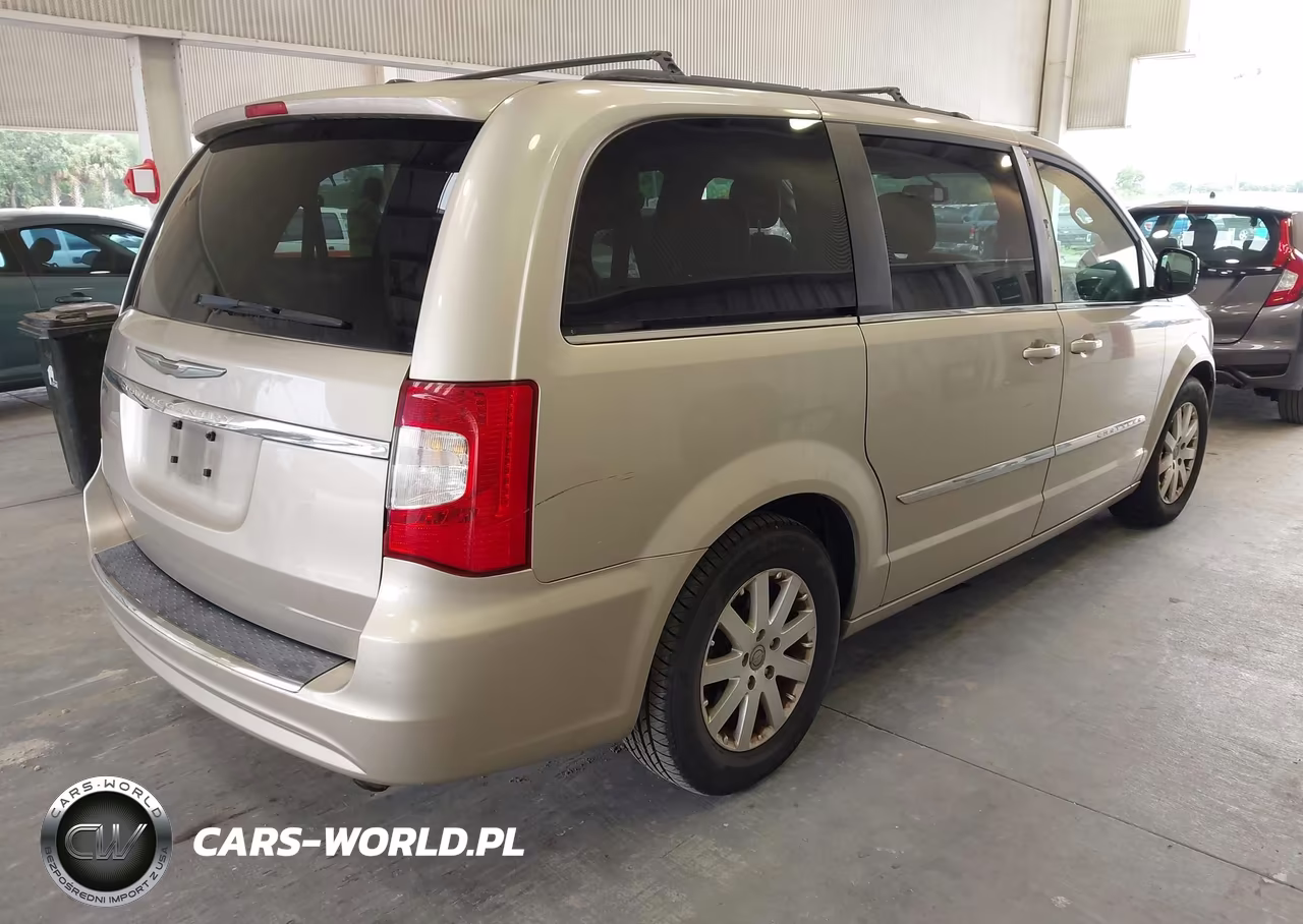 2013 Chrysler Town & Country Touring VIN:2C4RC1BG1DR691372 - 4