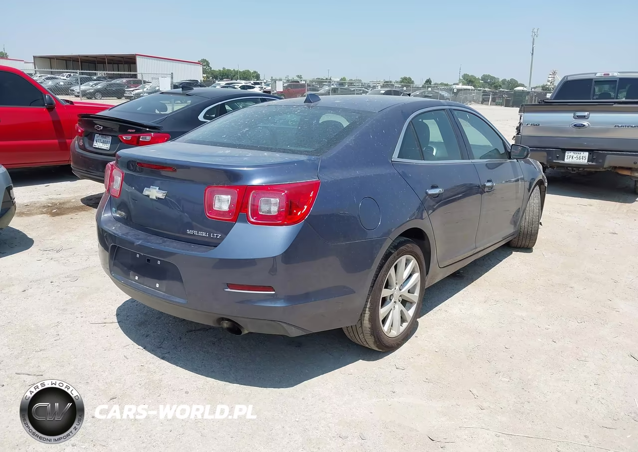 2014 Chevrolet Malibu 1Lz VIN:1G11H5SL1EF217636 - 4