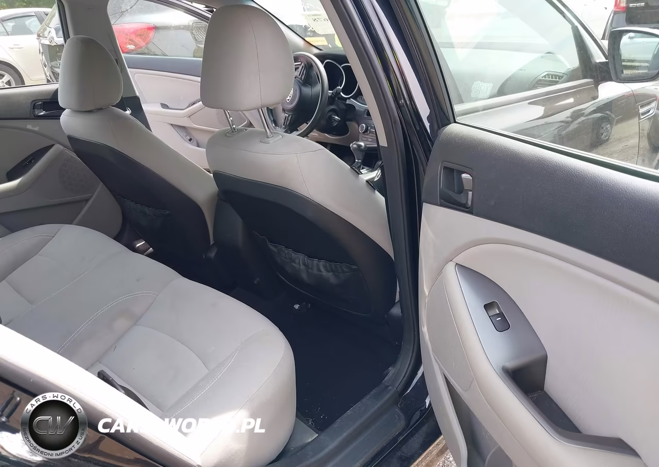 2015 Kia Optima Lx VIN:5XXGM4A79FG479757 - 8