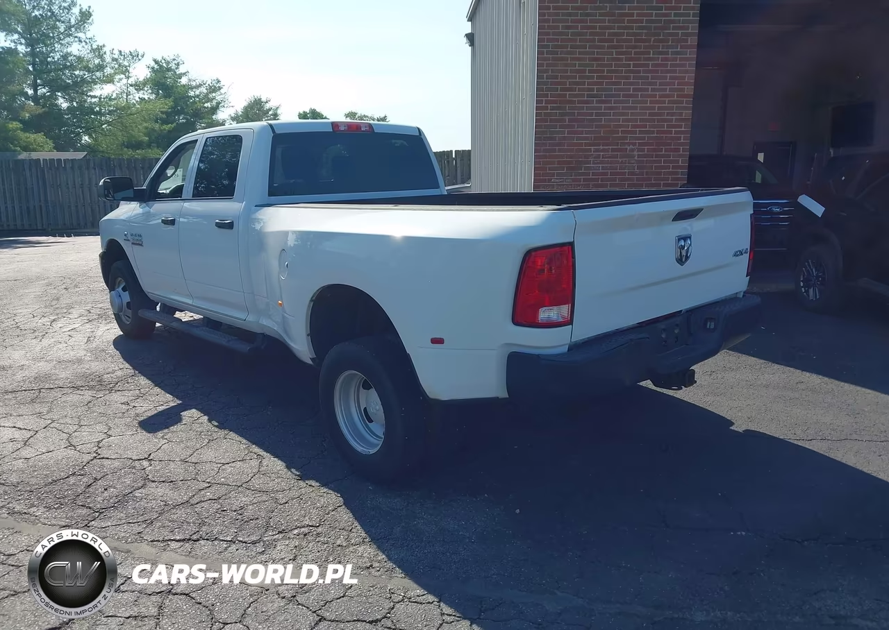 2018 Ram 3500 VIN:3C63RRGL7JG124164 - 3