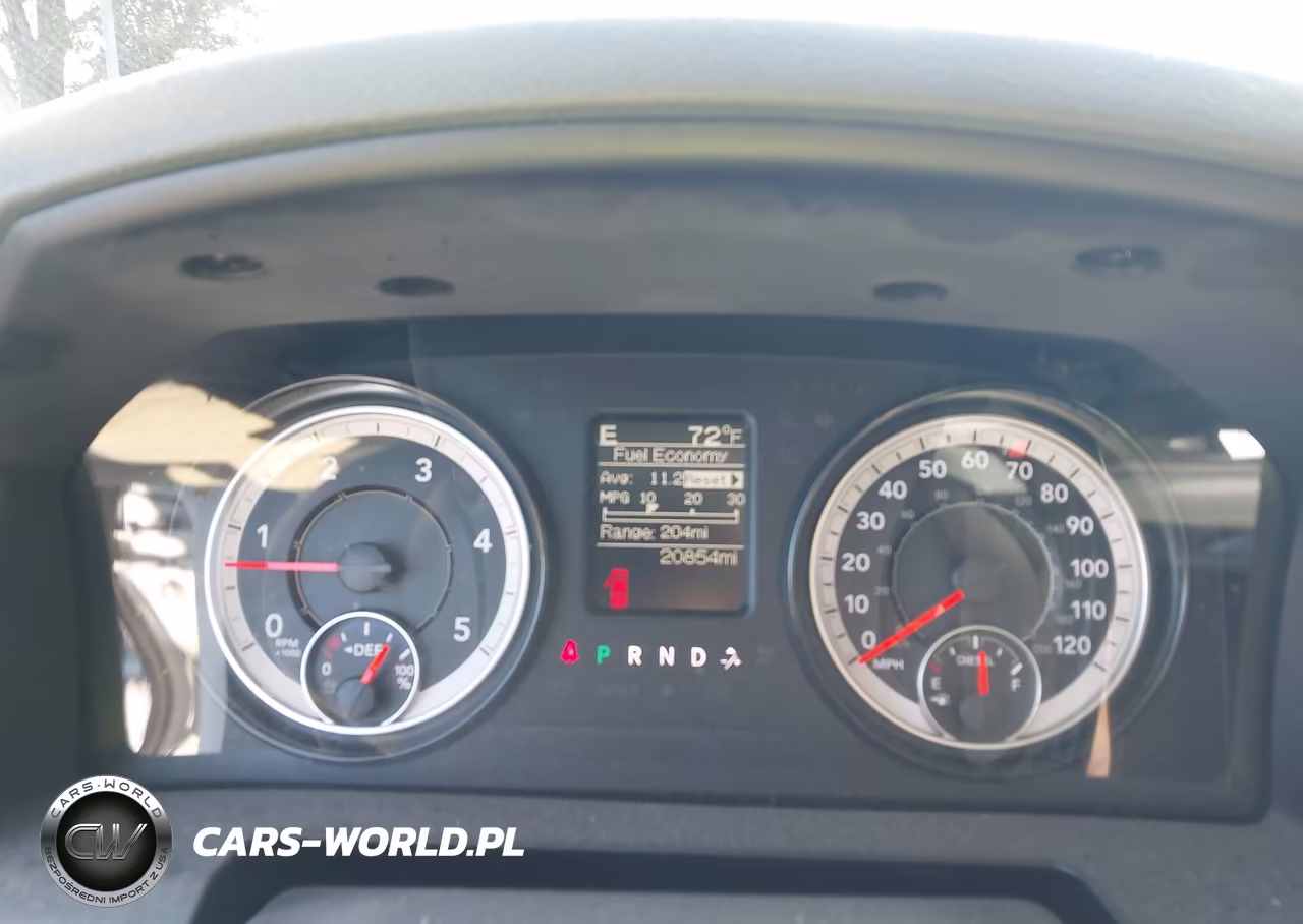 2018 Ram 3500 VIN:3C63RRGL7JG124164 - 7