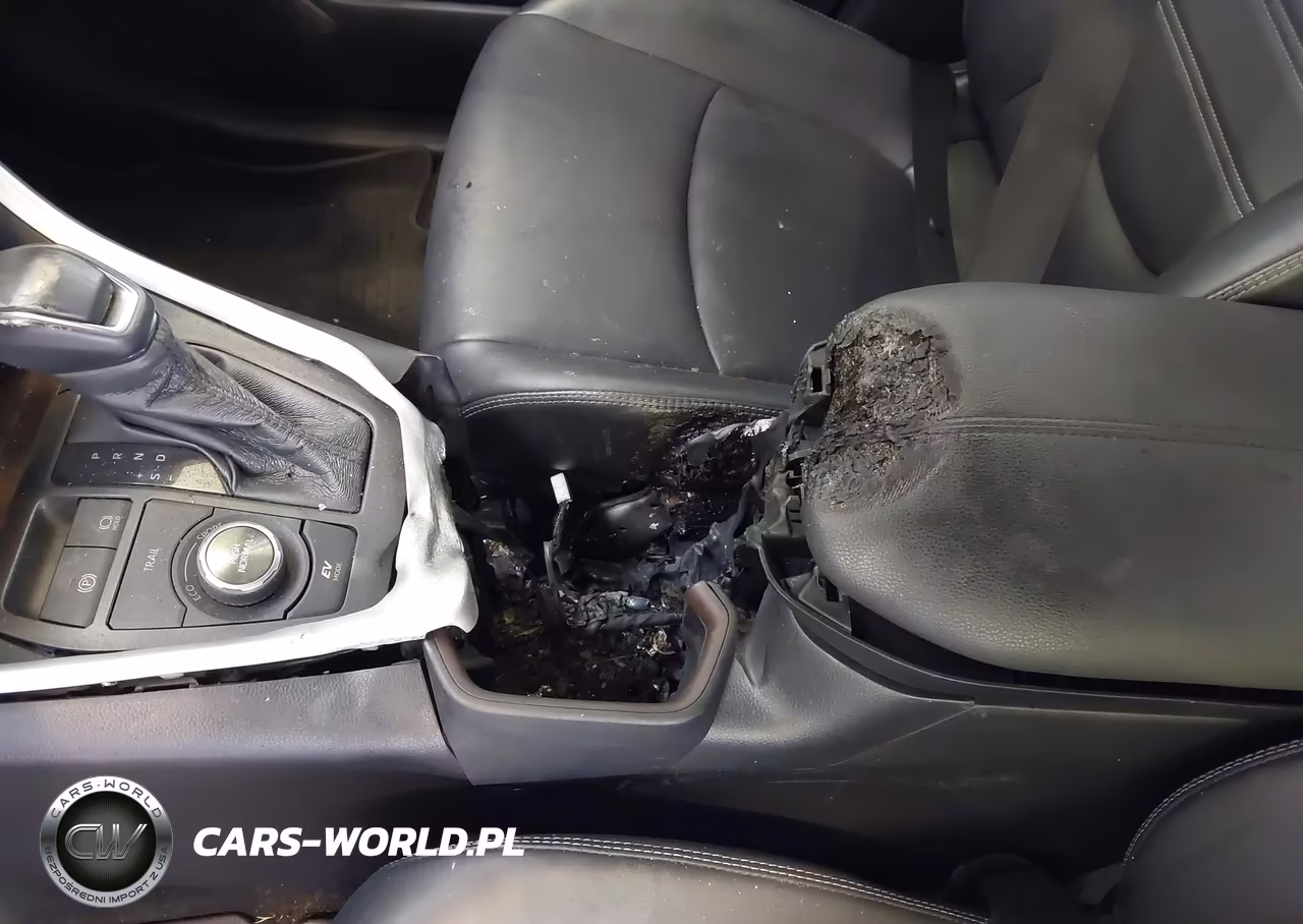 2020 Toyota Rav4 Hybrid Limited VIN:2T3DWRFV3LW075377 - 6