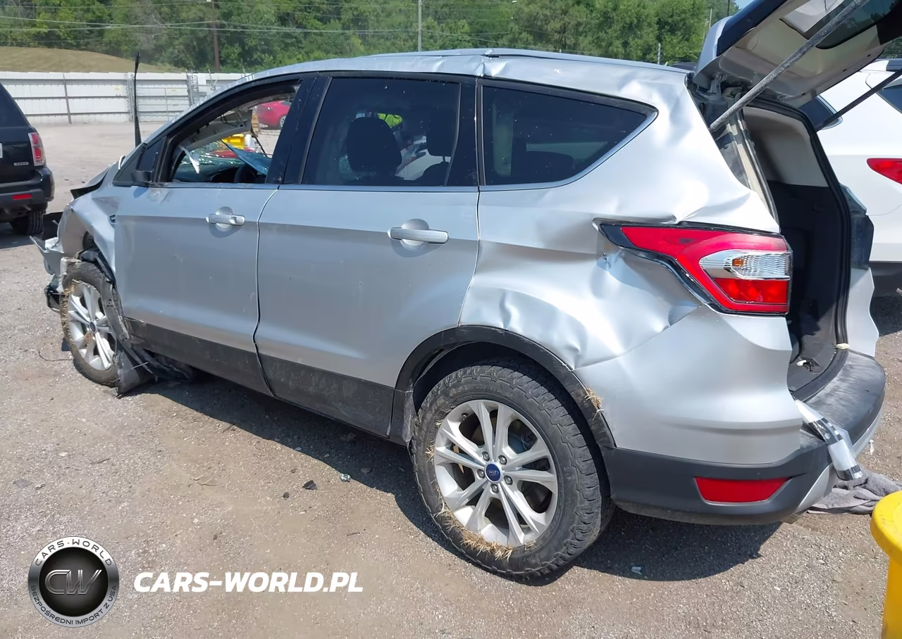 2017 Ford Escape Se VIN:1FMCU9GD1HUE24558 - 3