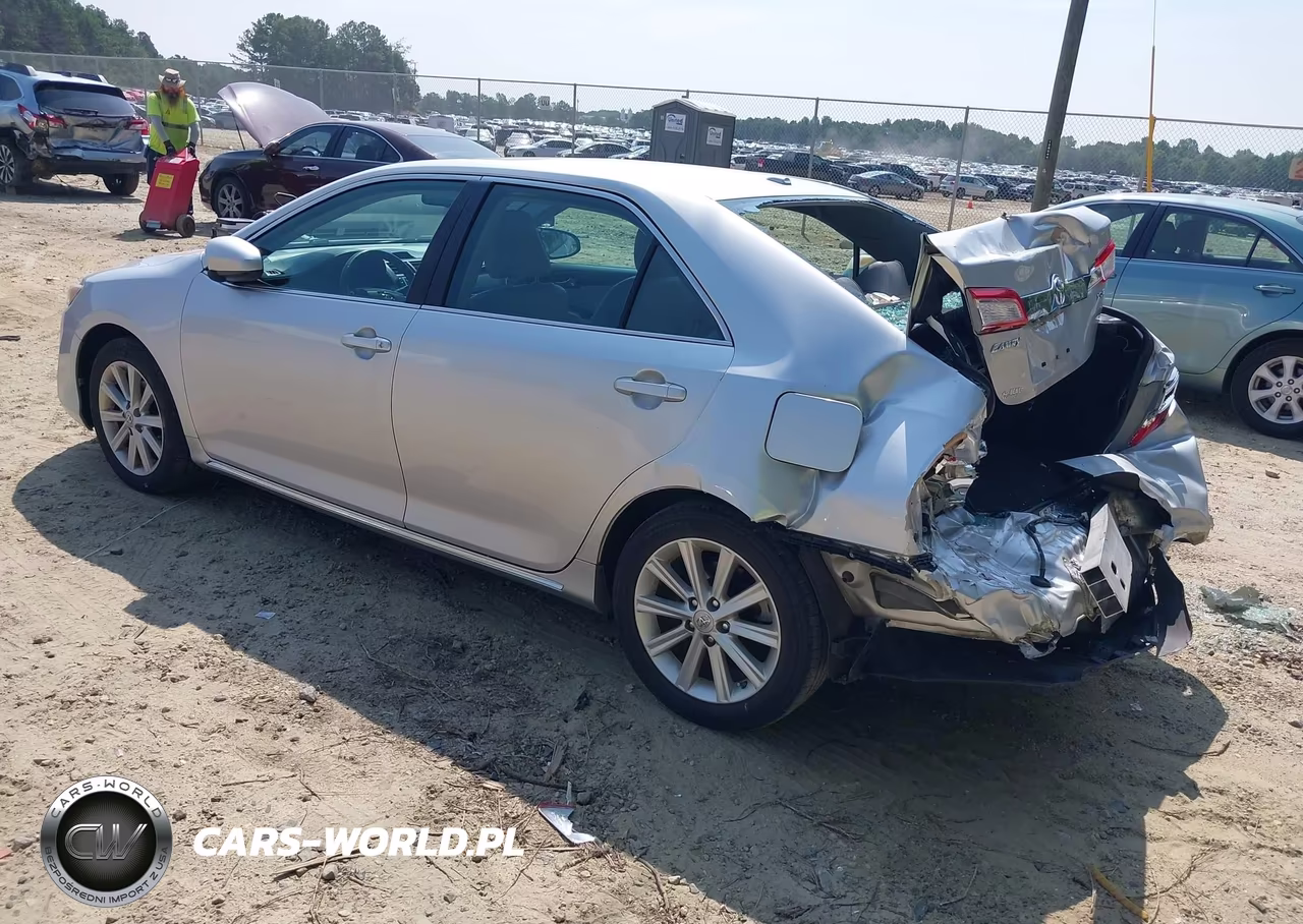 2012 Toyota Camry Xle VIN:4T1BF1FK5CU169381 - 3