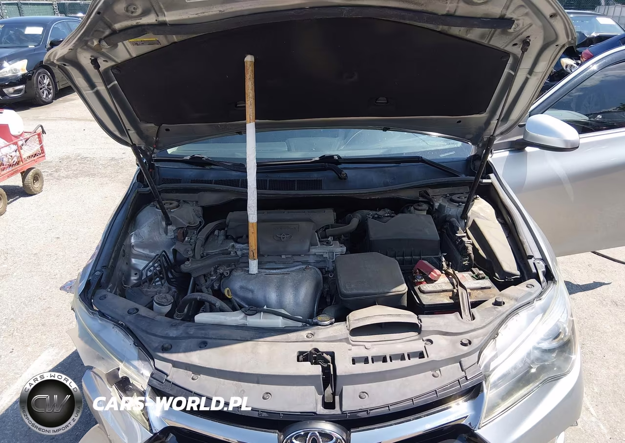 2015 Toyota Camry Se VIN:4T1BF1FKXFU093757 - 10