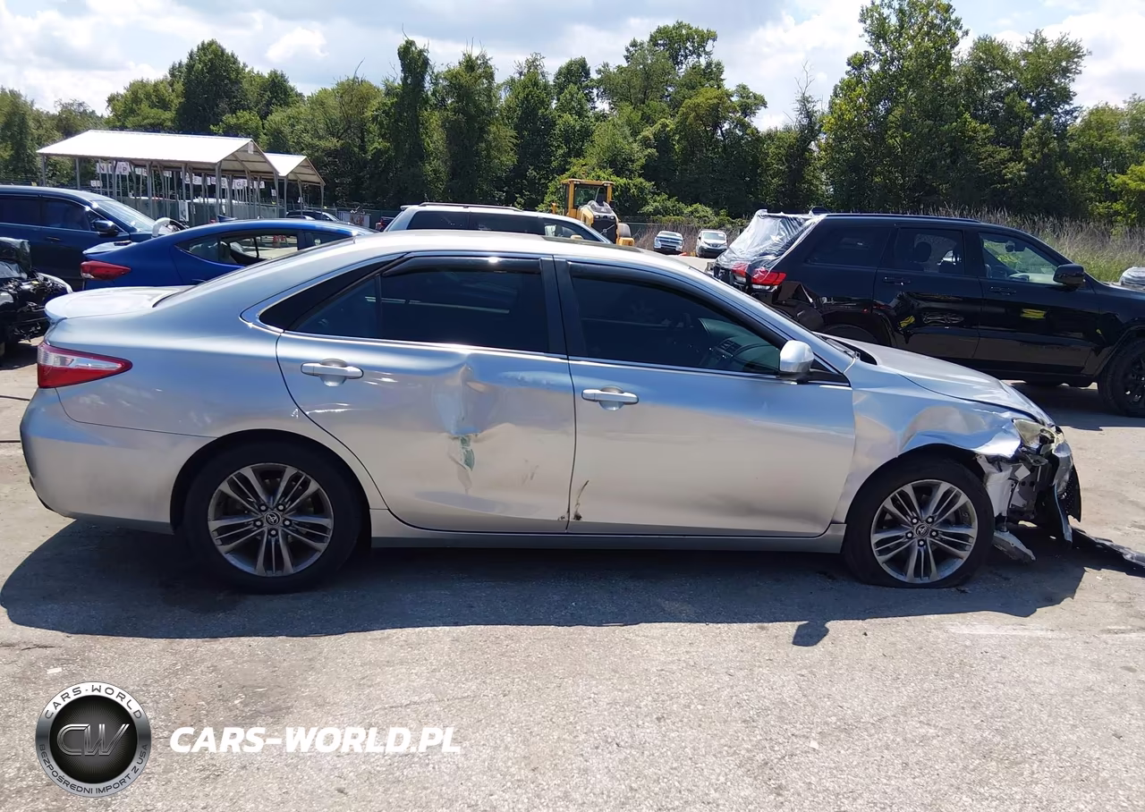 2015 Toyota Camry Se VIN:4T1BF1FKXFU093757 - 13