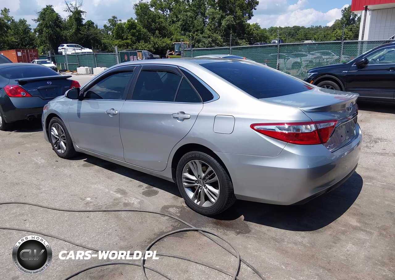 2015 Toyota Camry Se VIN:4T1BF1FKXFU093757 - 3