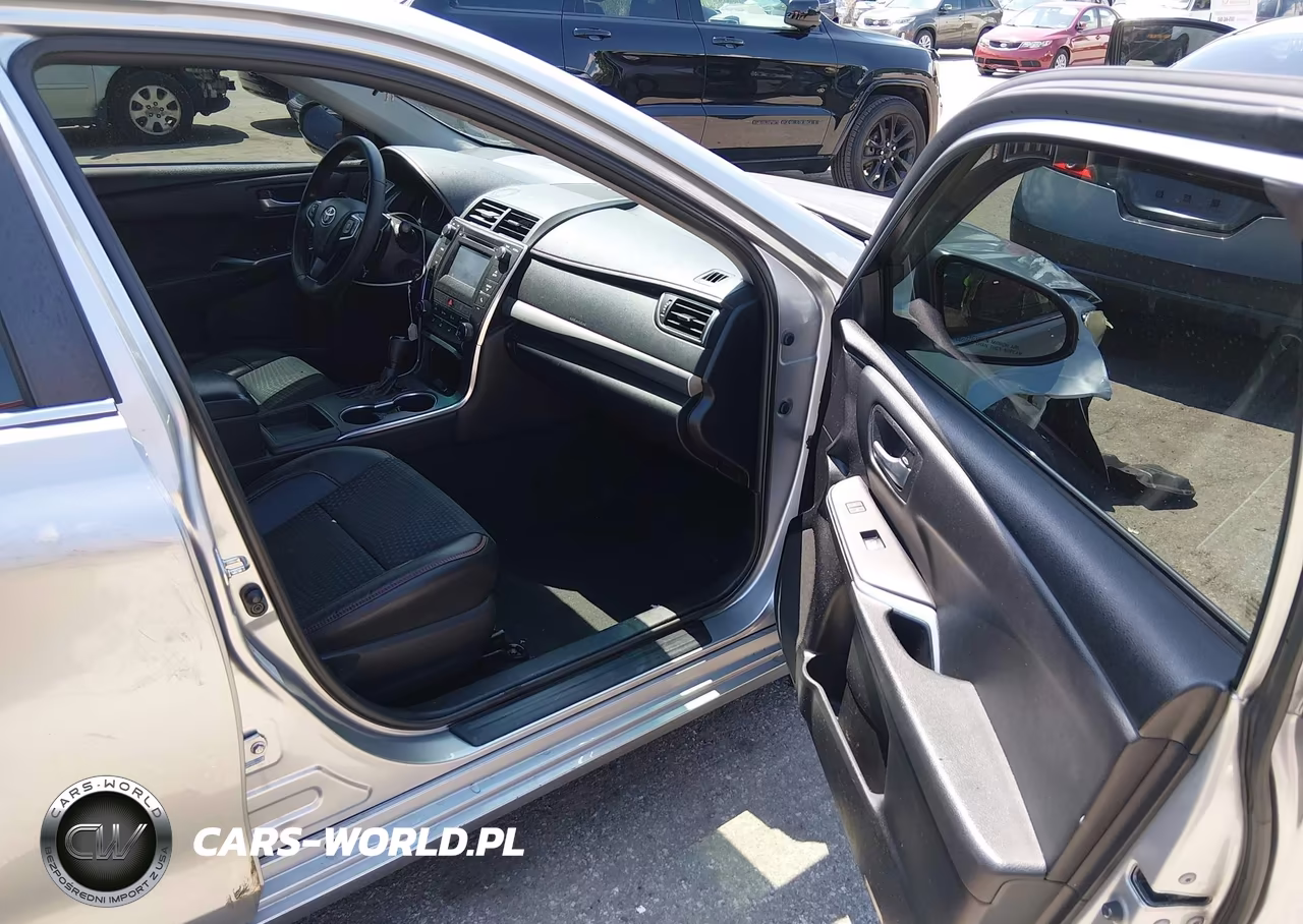 2015 Toyota Camry Se VIN:4T1BF1FKXFU093757 - 5
