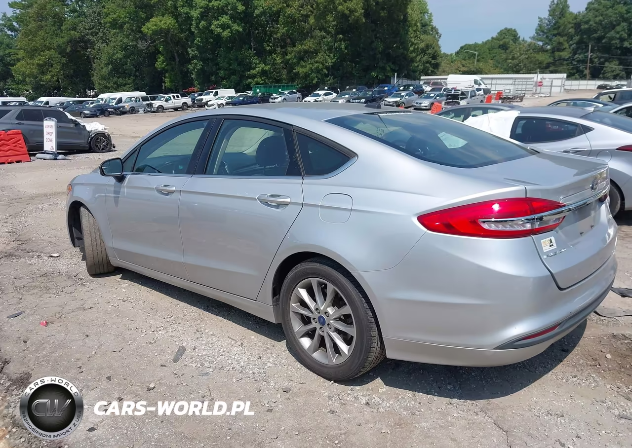 2017 Ford Fusion Se VIN:3FA6P0H77HR318433 - 3