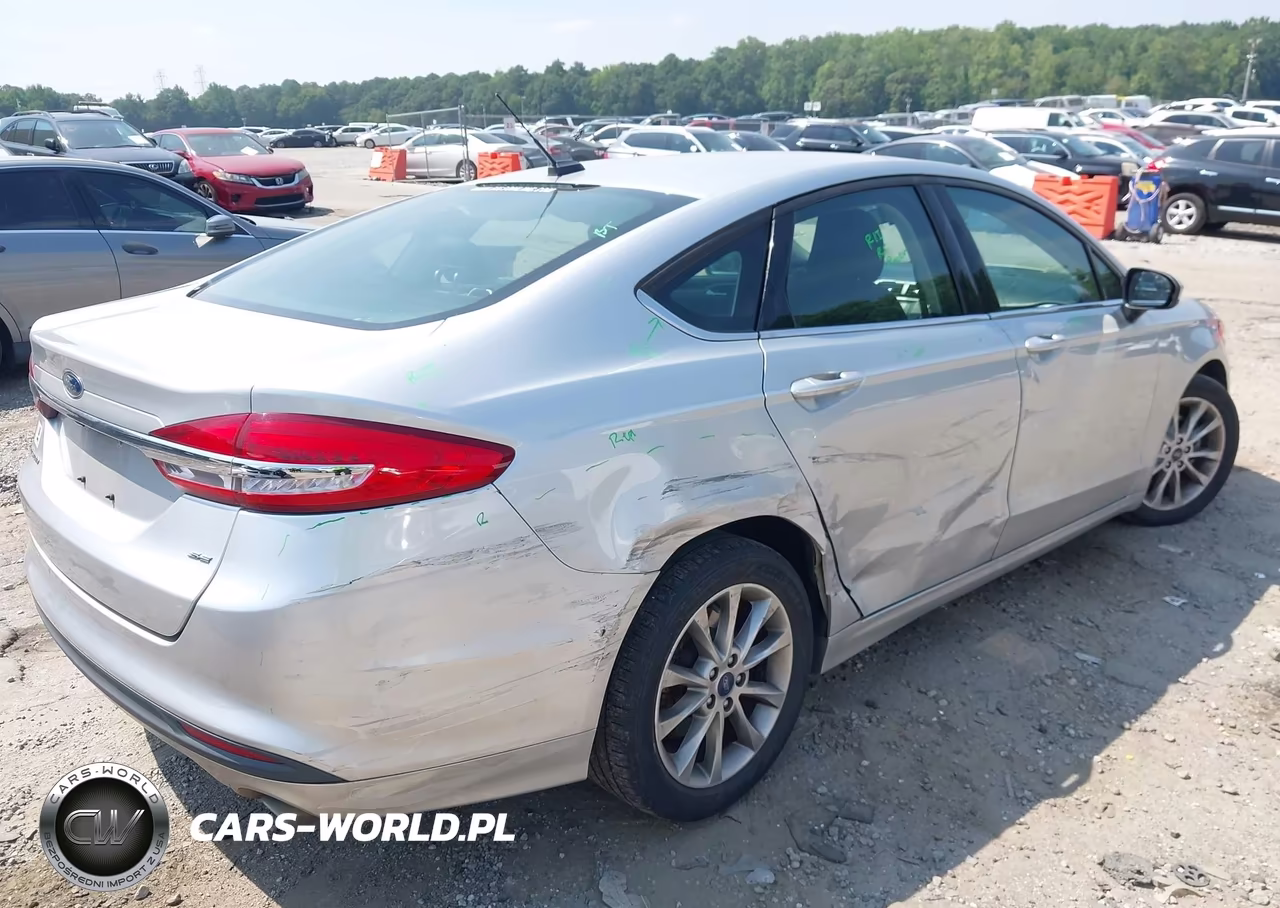 2017 Ford Fusion Se VIN:3FA6P0H77HR318433 - 6