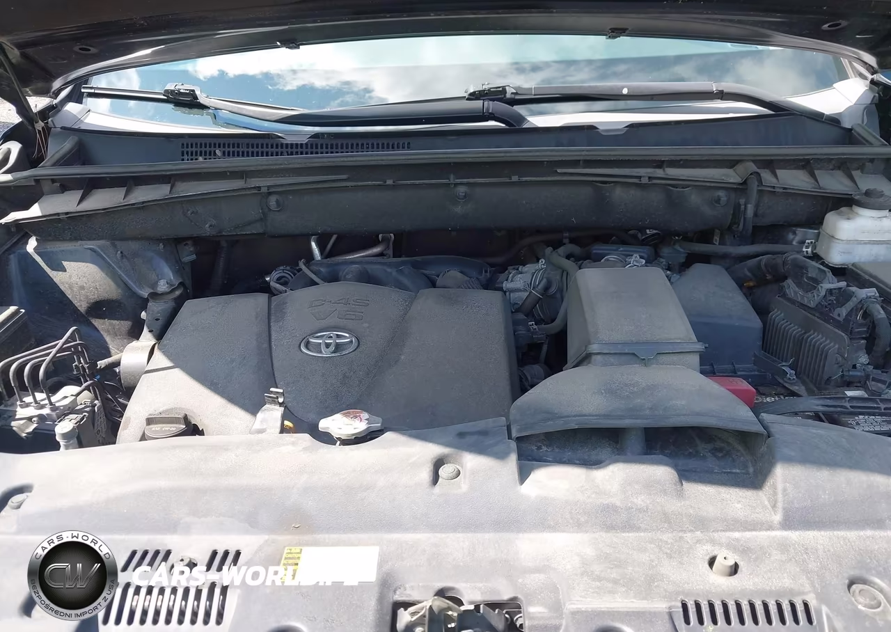 2019 Toyota Highlander Le Plus VIN:5TDBZRFH7KS986062 - 10