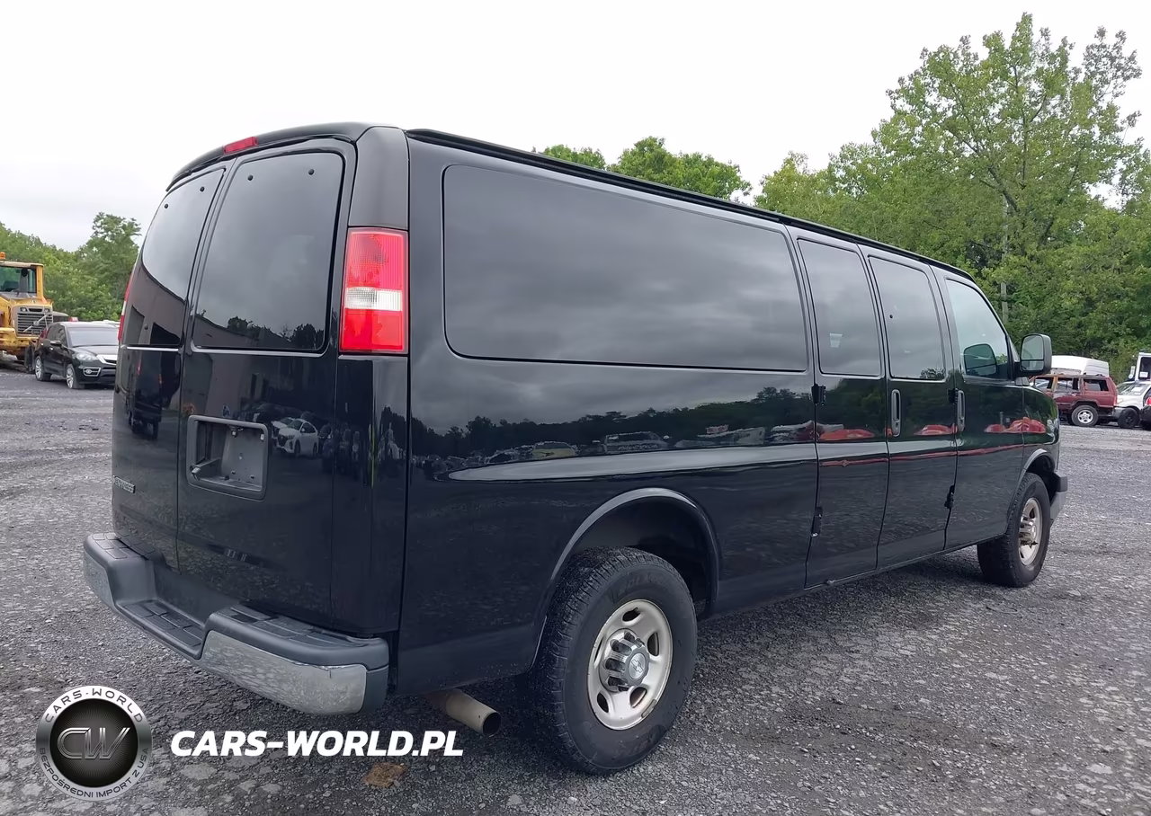 2018 Chevrolet Express 3500 Lt VIN:1GAZGPFG5J1308723 - 4