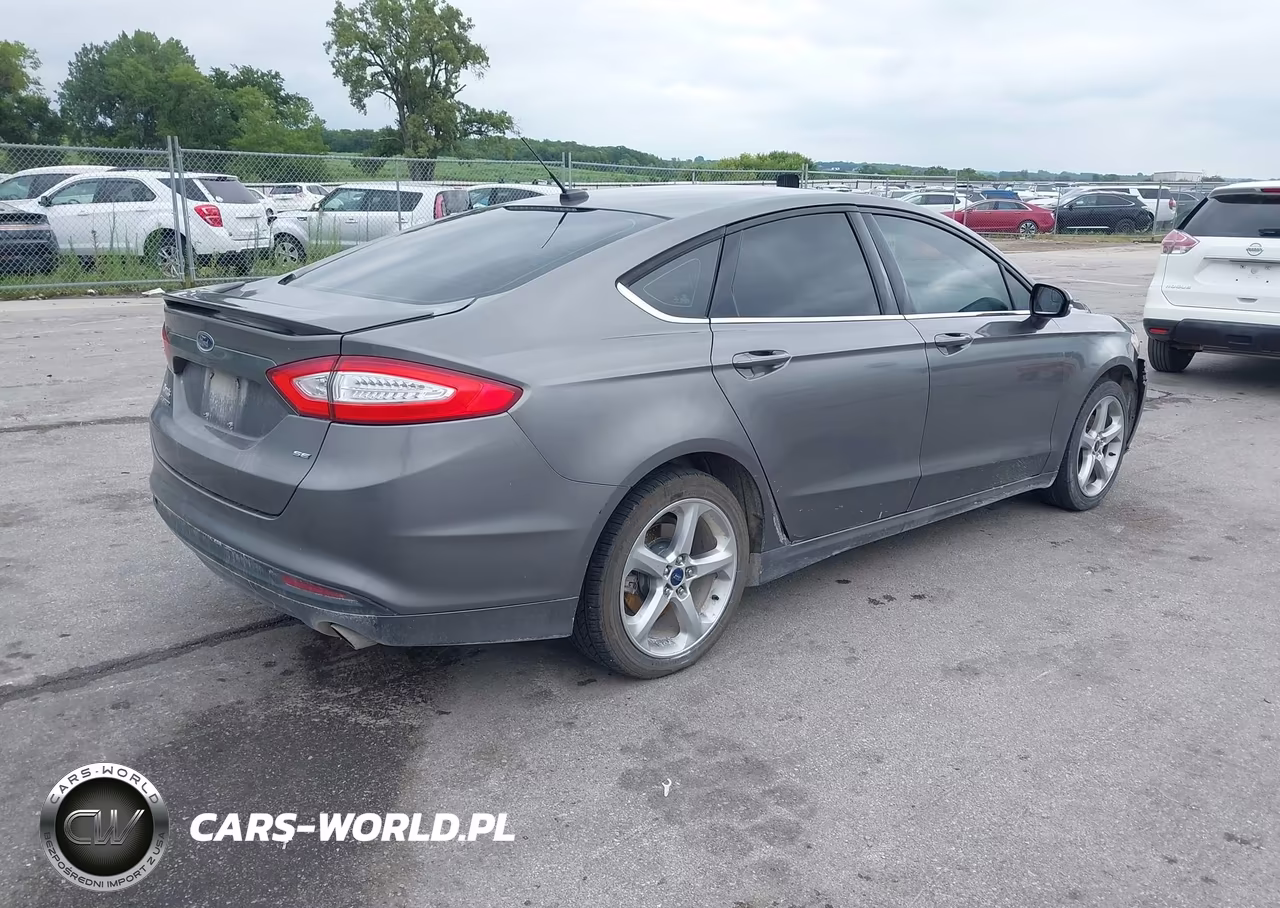 2014 Ford Fusion Se VIN:1FA6P0H72E5390364 - 4