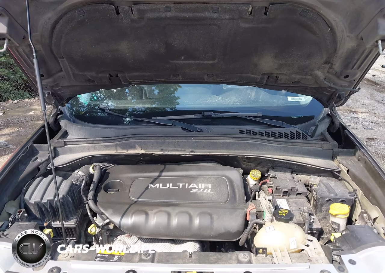 2017 Jeep Renegade Limited VIN:ZACCJADB1HPE55523 - 10